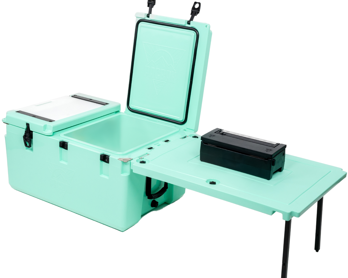 P88-MK Cooler & ROAM 18-V Portable Vacuum Sealer Combo