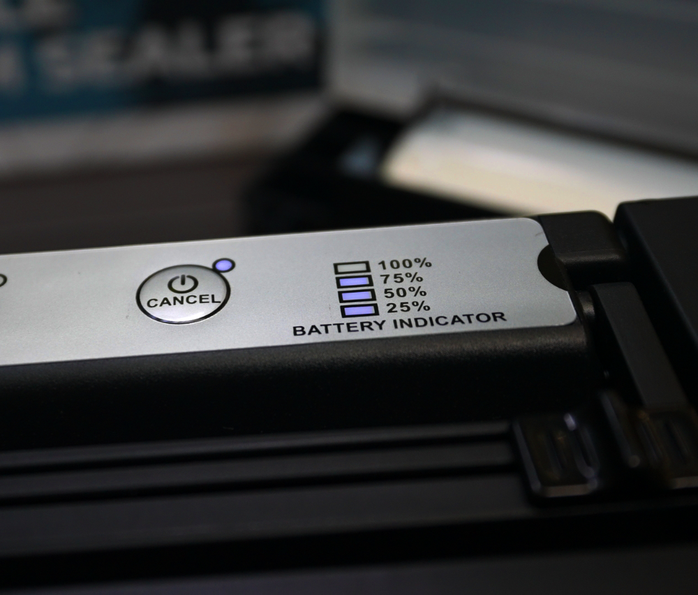 ROAM 18-V Portable Vacuum Sealer